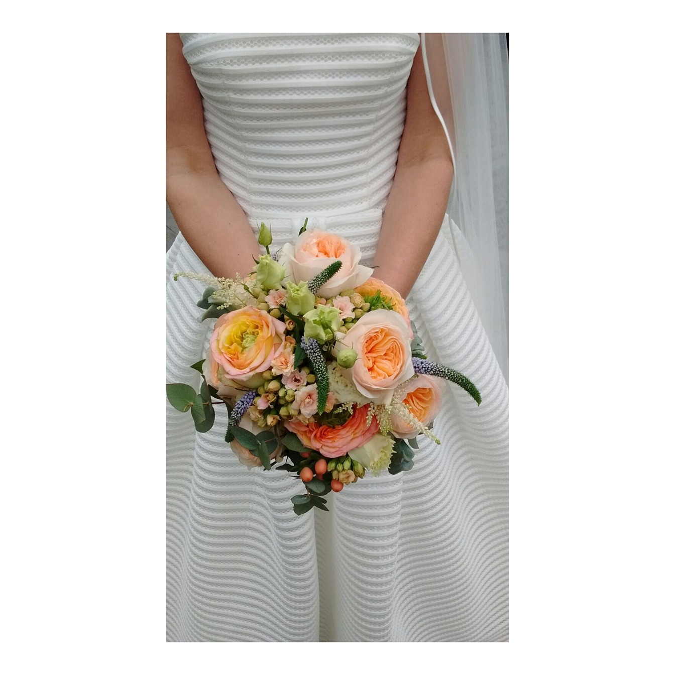 Bruidsboeket Handgebonden