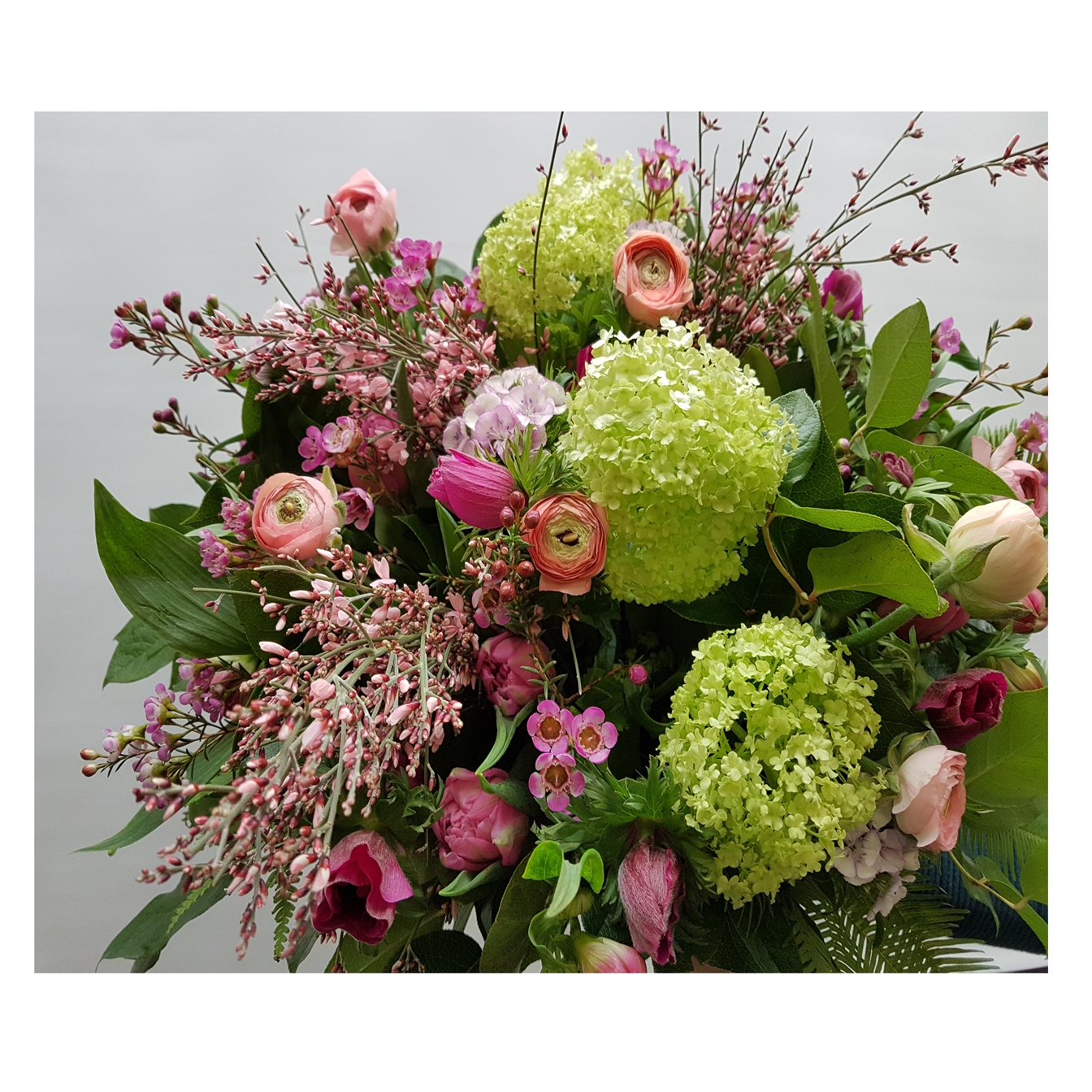 seizoensboeket rose voorjaar