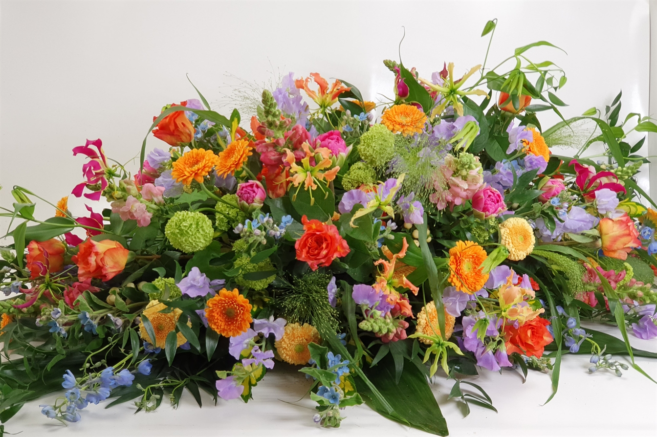 Blz.13 ovaal Veldachtig afscheidsstuk